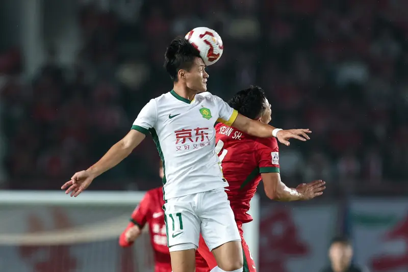 九游体育平台-状态低迷不敌河南惨遭两连败，国安是否已经退出争冠行列？